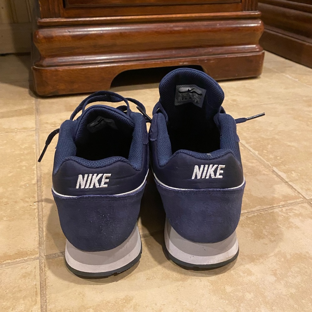 Nike MD Runner 2 - Picture 3 of 4
